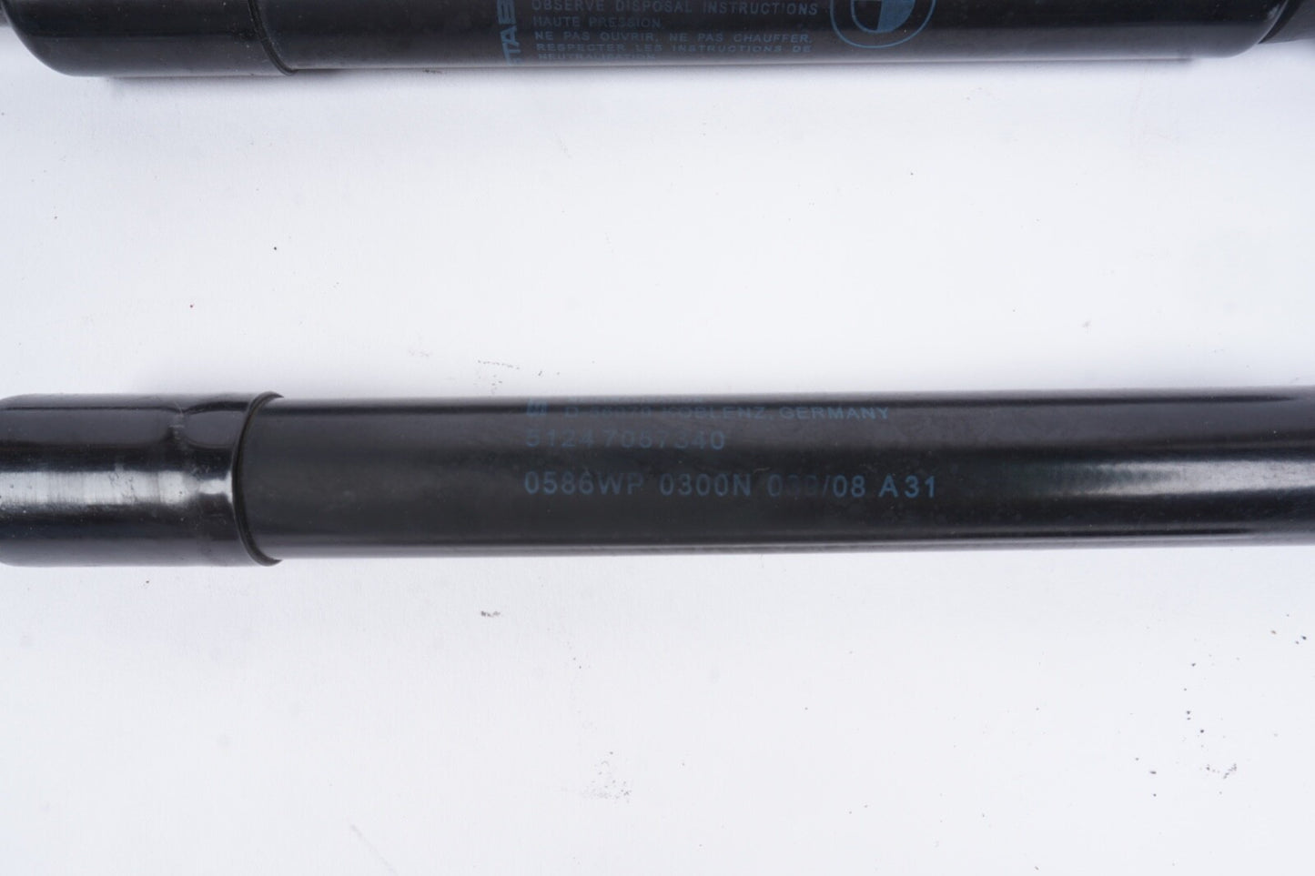 04-10 BMW 650i E64 Convertible Trunk Boot Support Lid Gas Lift Strut Set OEM