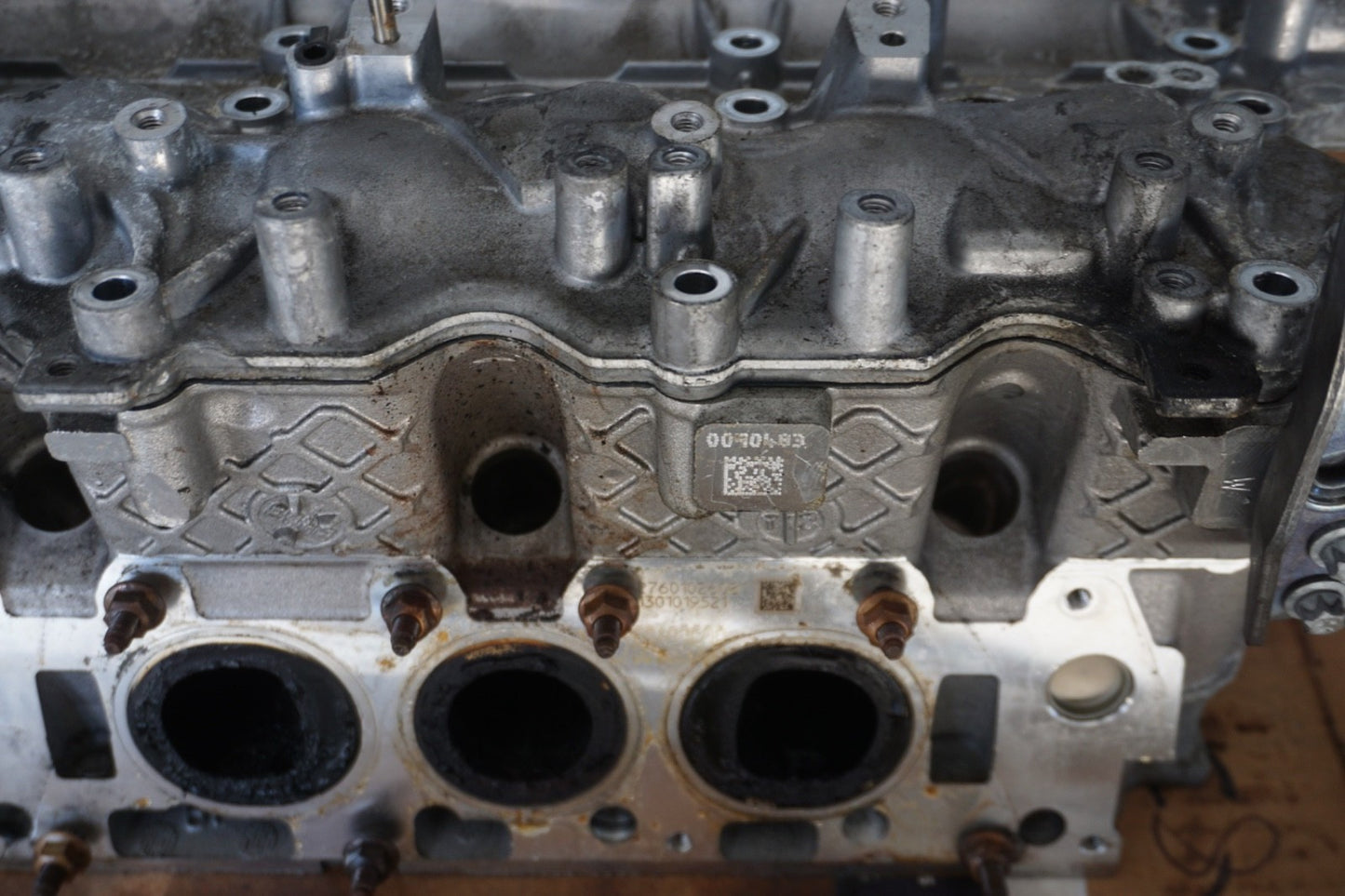2013 Mercedes Benz W212 E350 E Class Left Cylinder Head M272 Engine 3.5 V6 OEM