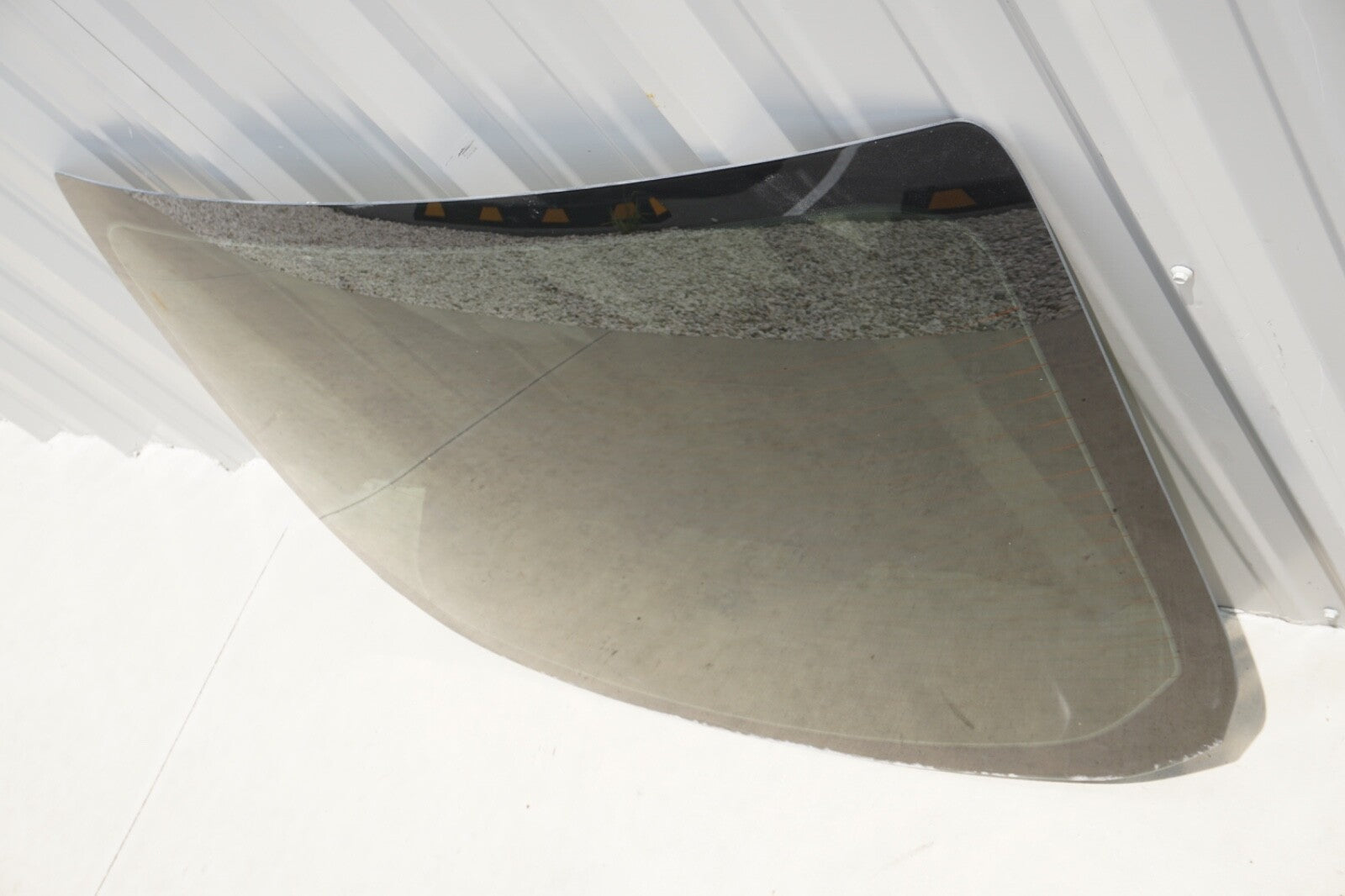 2012 - 2018 FORD FOCUS REAR WINDSHIELD GLASS