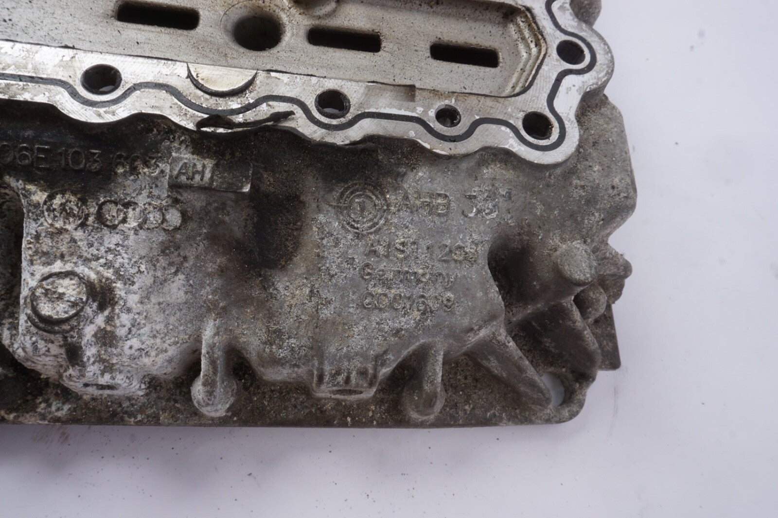 2012-2017 AUDI A6 S5 SQ5 (B8 8T C7 8R) 3.0L SUPER ENGINE UPPER MOTOR OIL PAN