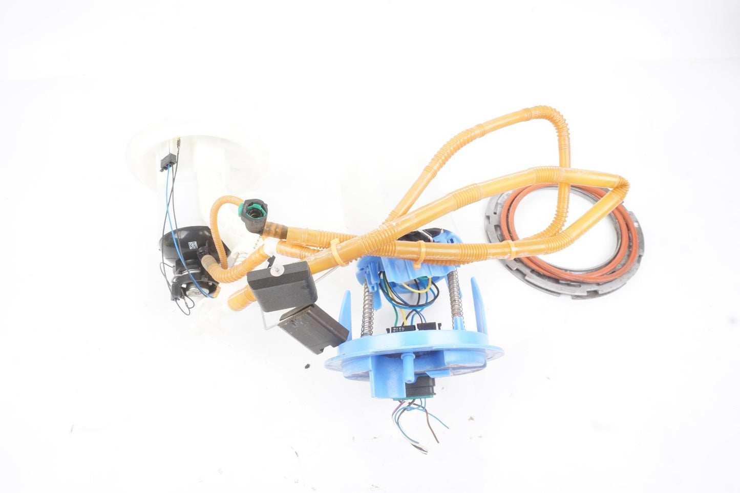 12-18 Mercedes W207 E350 CLS400 C350 Fuel Pump & Level Sensor OEM
