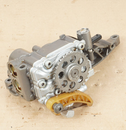 2018-2020 MERCEDES SL450 SL400 ENGINE OIL PUMP OEM