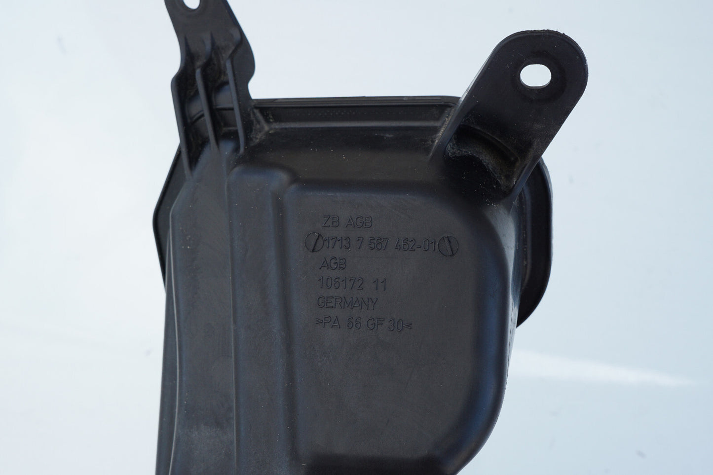 07-11 BMW E90 E91 E92 E93 N54 ENGINE EXPANSION OVERFLOW RESERVOIR 7567462 OEM