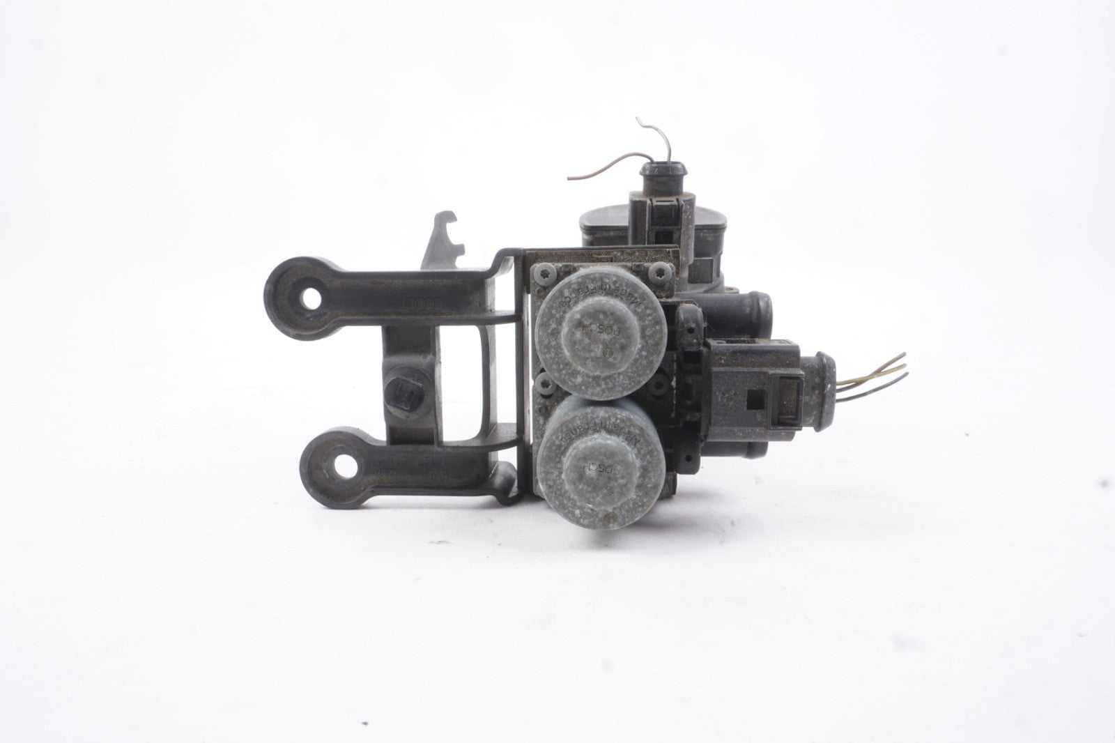 2007 - 2009 AudiI A6 S6 Heater Control Valve Circulation Water Pump OEM