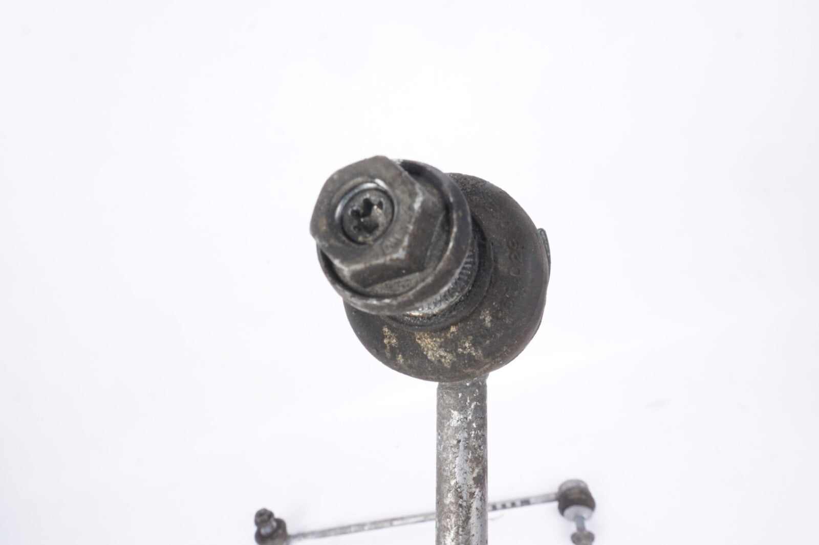 2006 - 2010  BMW 650i E63 E64 Front Sway Bar Stabilizer Link Left & Right OEM