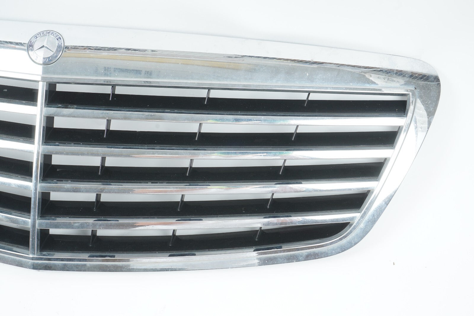 2010 - 2013 Mercedes W221 S63 S550 Hood Radiator Grill Grille OEM