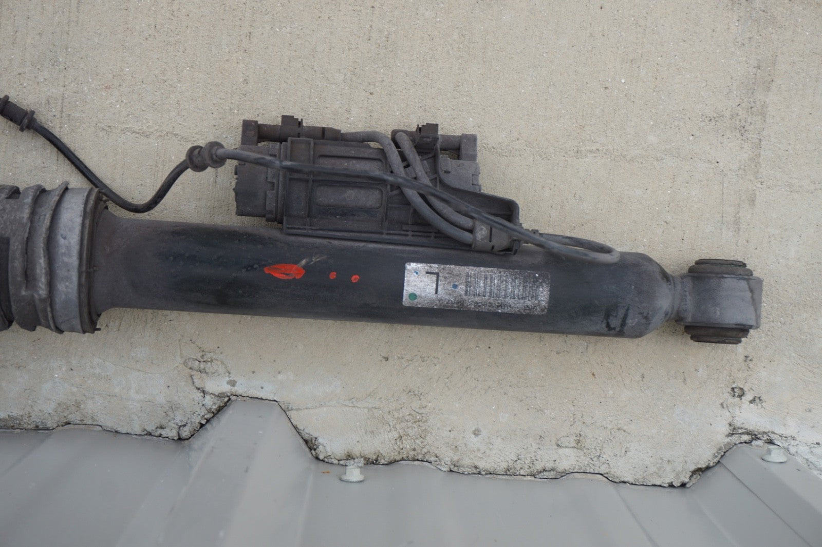 2014 - 2017 MERCEDES-BENZ S550 OEM REAR LEFT AIR SUSPENSION SHOCK STRUT