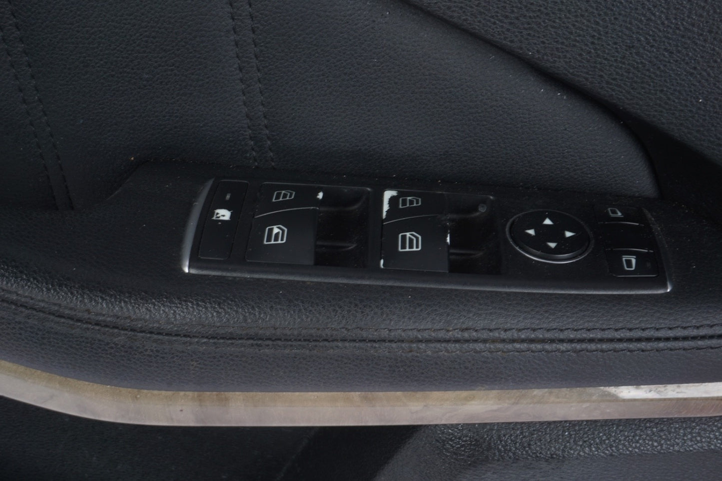 10-13 Mercedes E350 E550 Front Left Driver Side Interior Door Cover Panel Oem