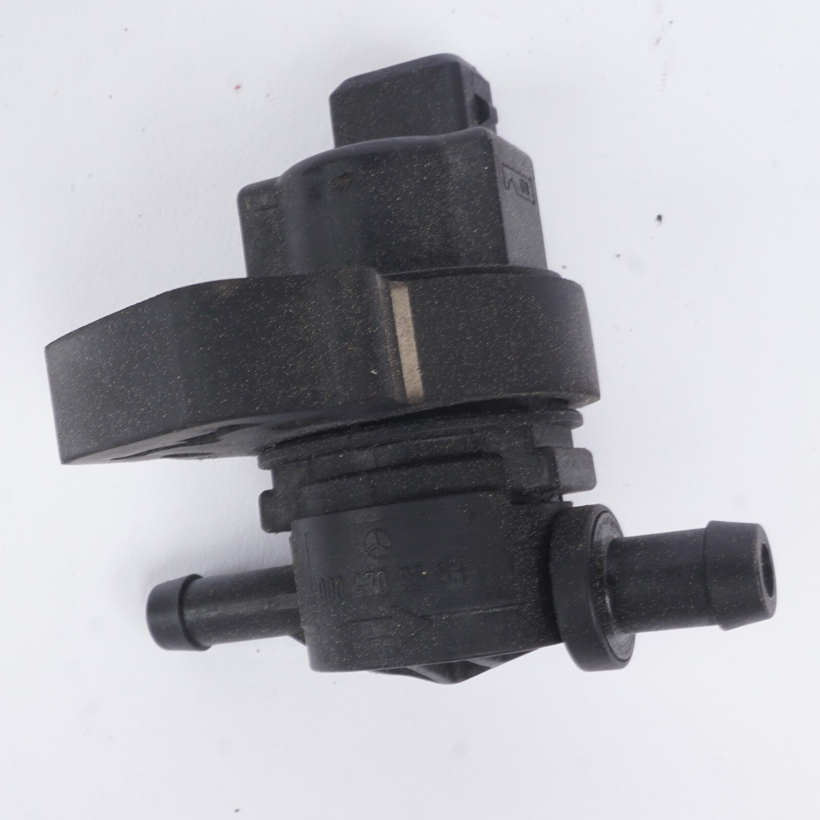 2003-2006 Mercedes R230 SL500 Vapor Emission Purge Valve  OEM