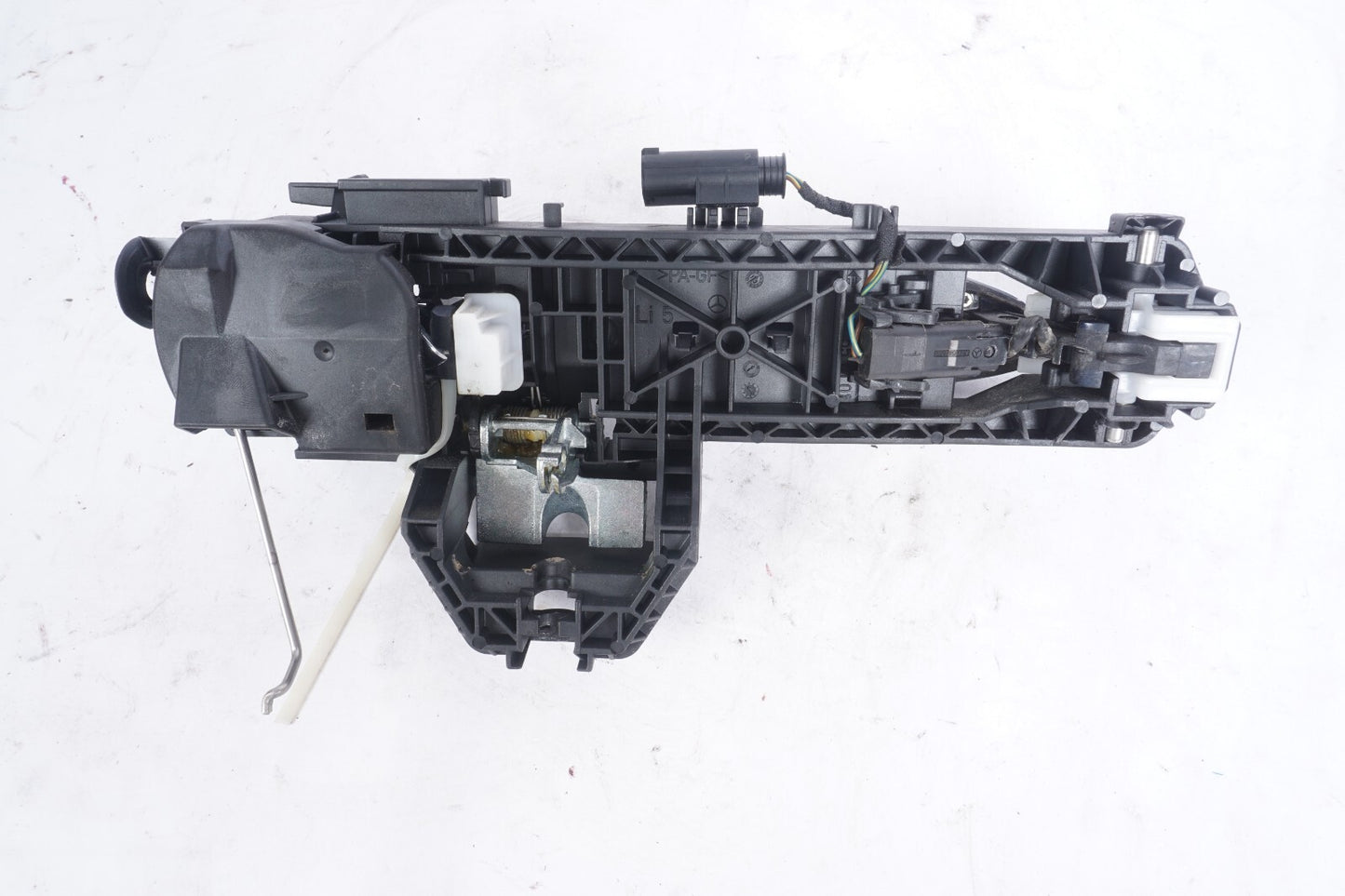 12-14 Mercedes C300 C350 W204 Front Left Driver Side Exterior Door Handle OEM