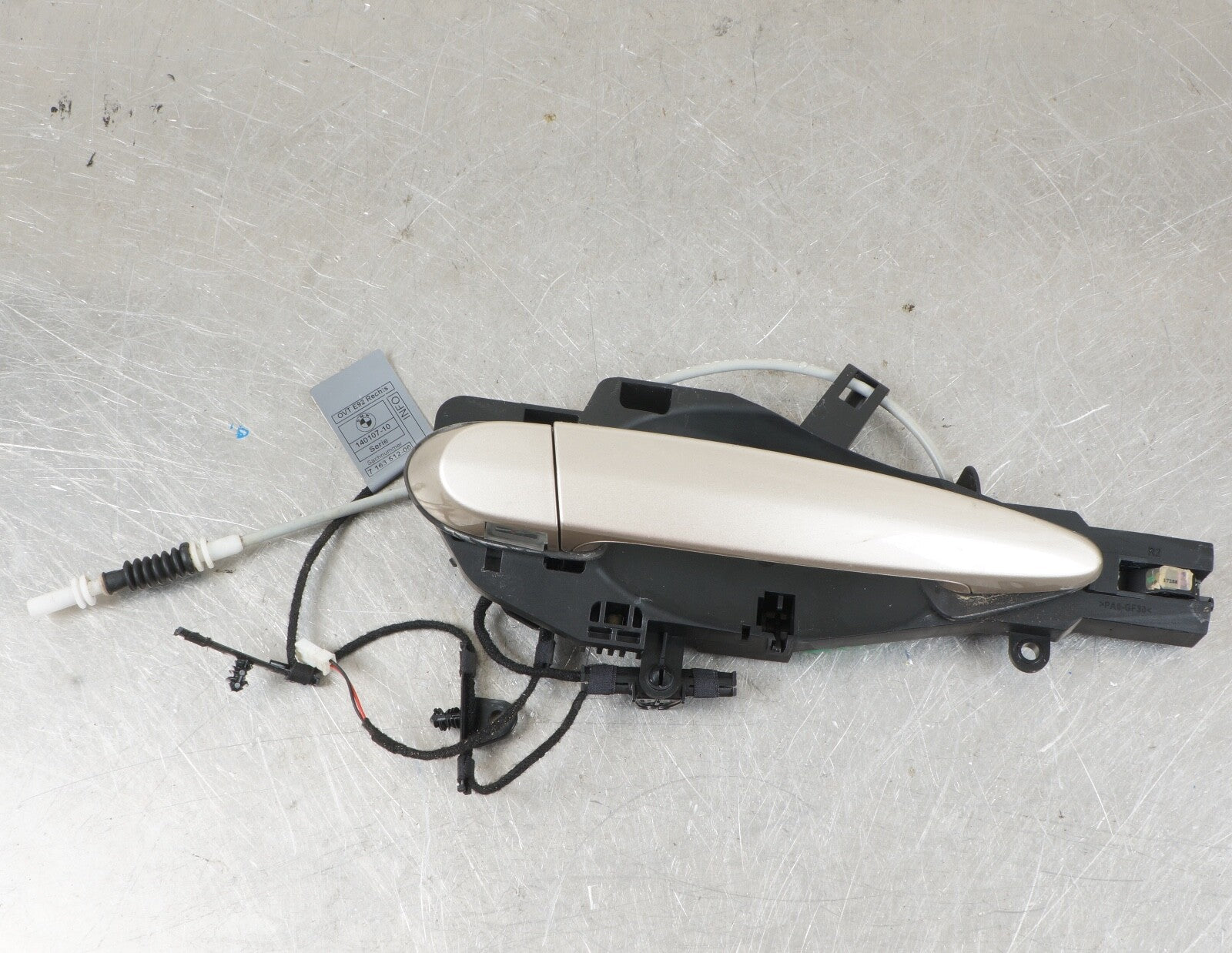 07-13 BMW E92 E93 COUPE CONVERTIBLE RIGHT DOOR EXTERIOR HANDLE OEM