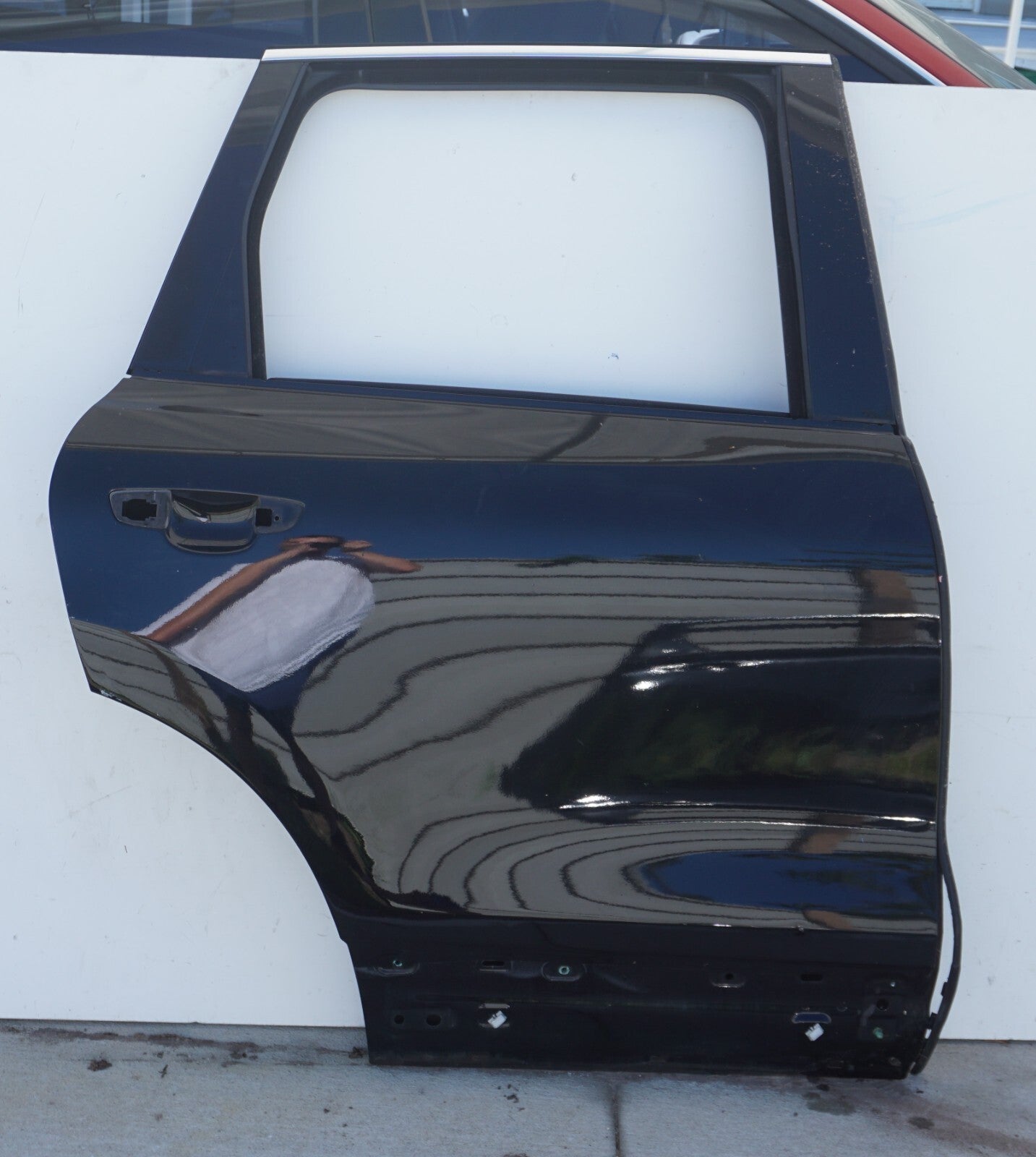 2011-2018 PORSCHE CAYENNE REAR RIGHT PASSENGER SIDE DOOR SHELL OEM