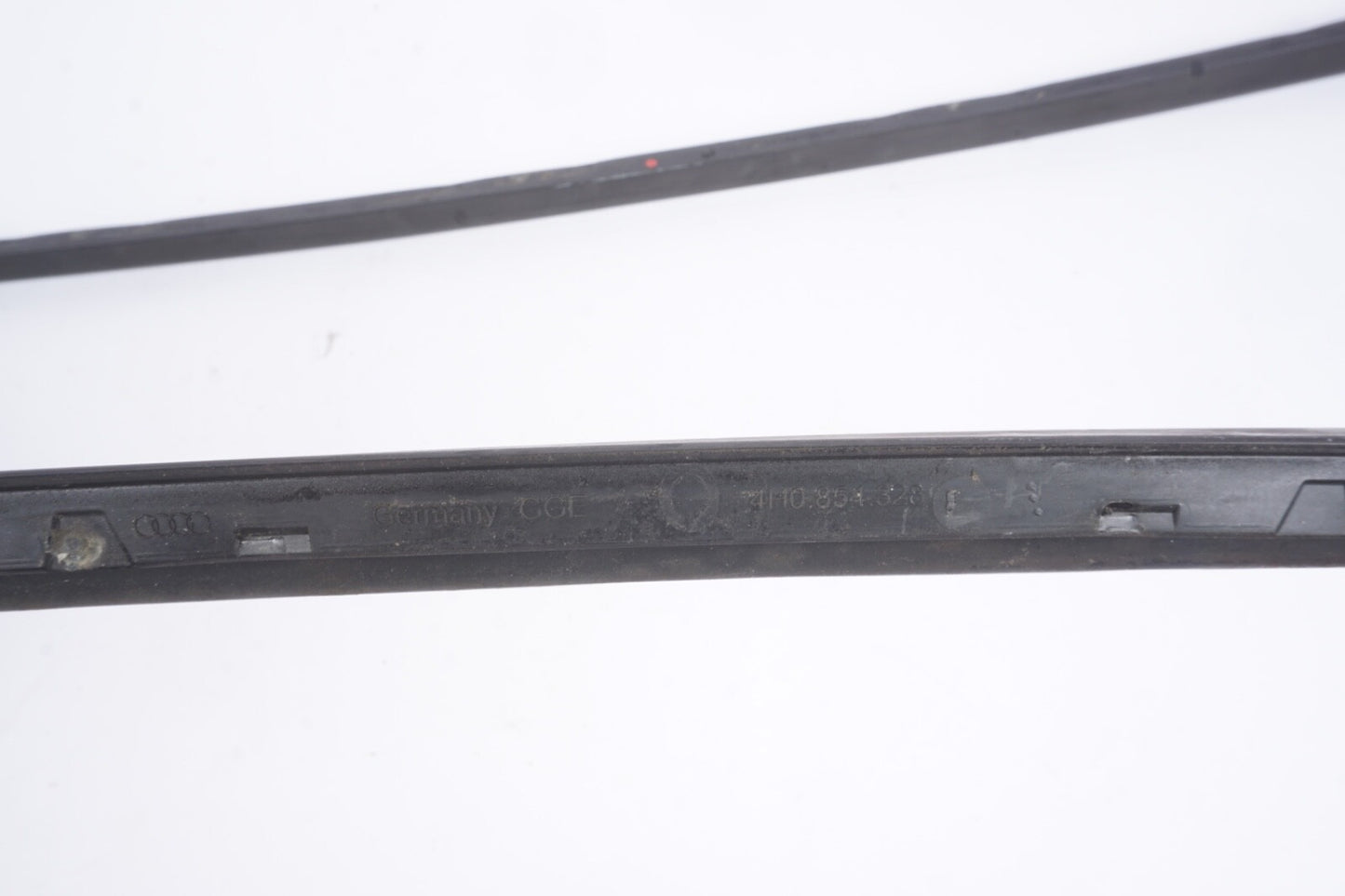 2011-2018 AUDI A8 QUATTRO - Left and Right Windshield SIDE TRIM / SEAL 4H0854328