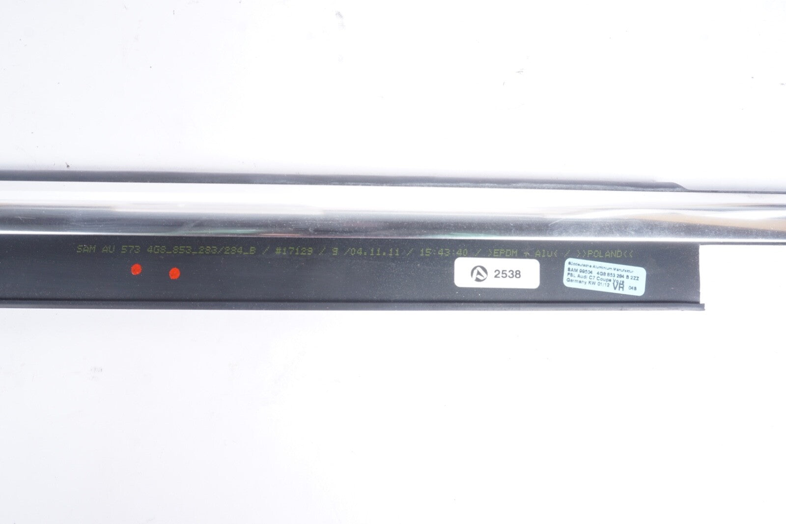 12 - 18 AUDI A7 QUATTRO  Front Right Exterior DOOR / Window SLOT SEAL TRIM