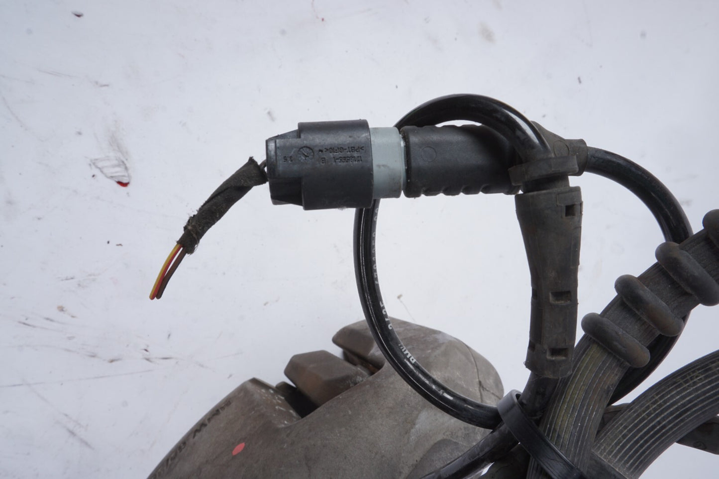2012 - 2018 BMW 650i Front Brake Caliper Left Driver Side OEM