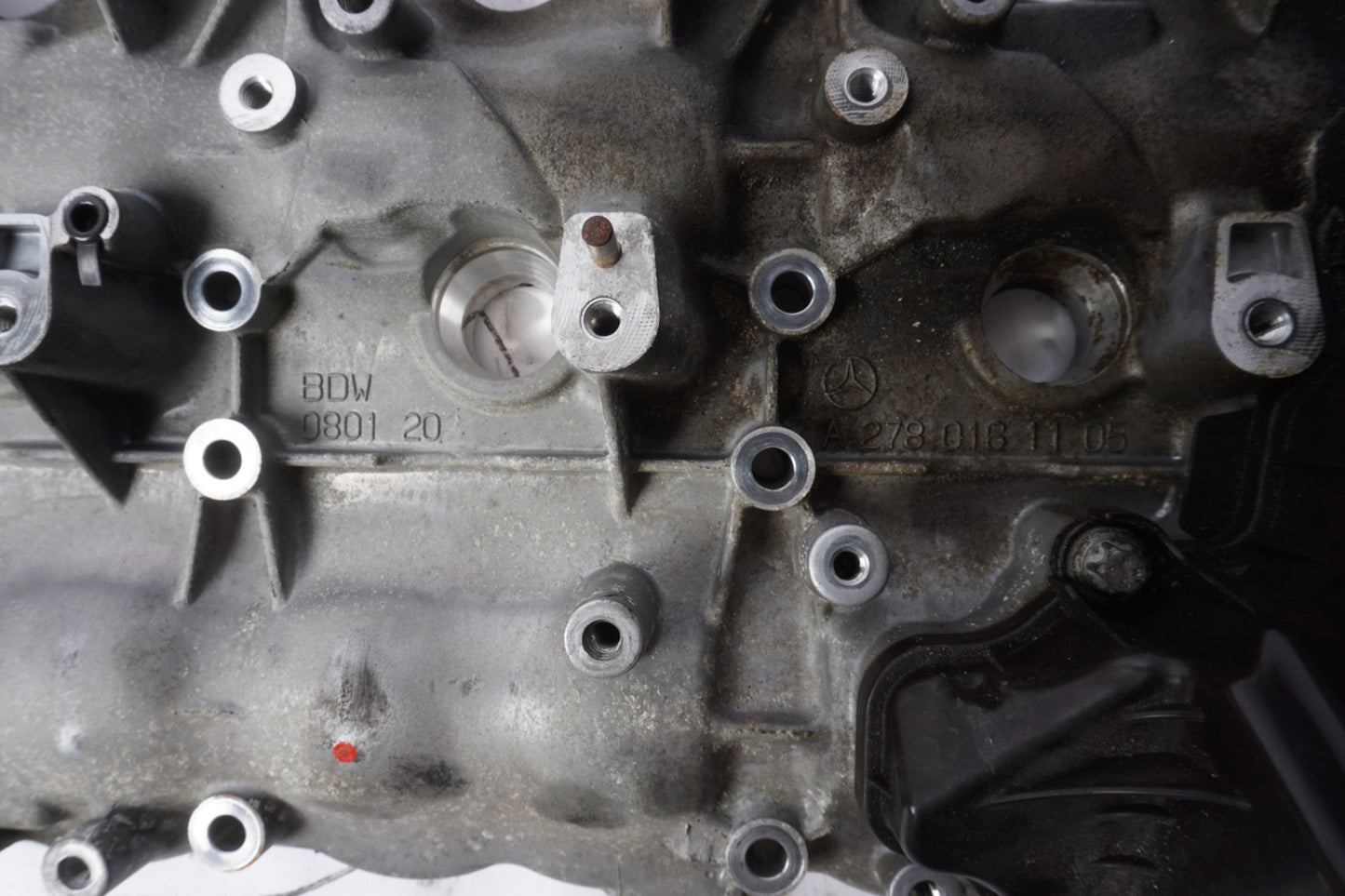 11-20 mercedes w221 s550 cls550 e550 left side engine cylinder head valve cover
