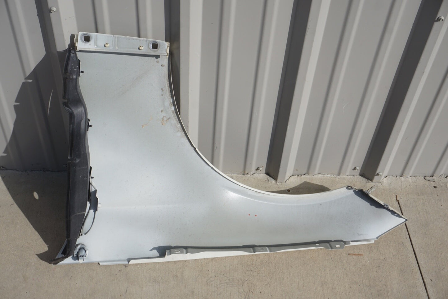 10-17 Mercedes W207 E350 E550 E400 RIGHT Side Fender Assembly OEM