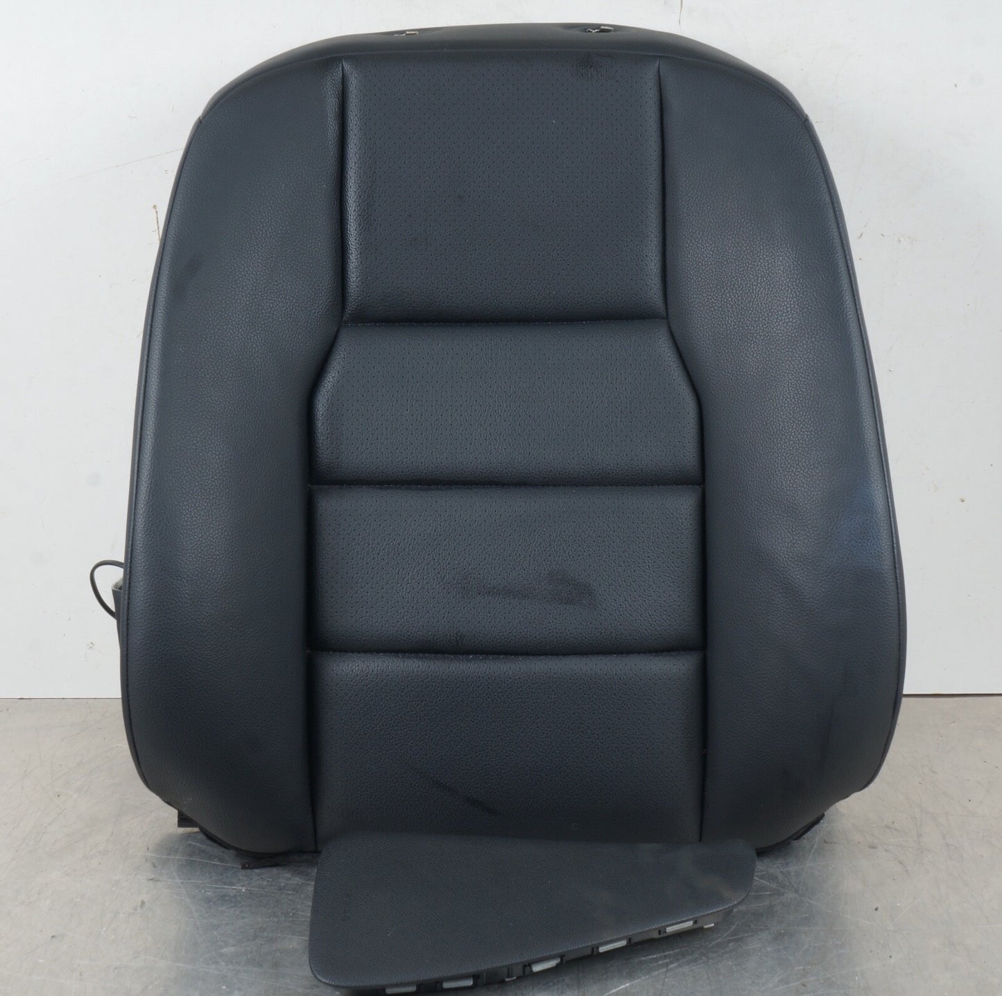 08-14 Mercedes C200 C250 C300 Top Upper Seat Cushion Front Right Passenger Side