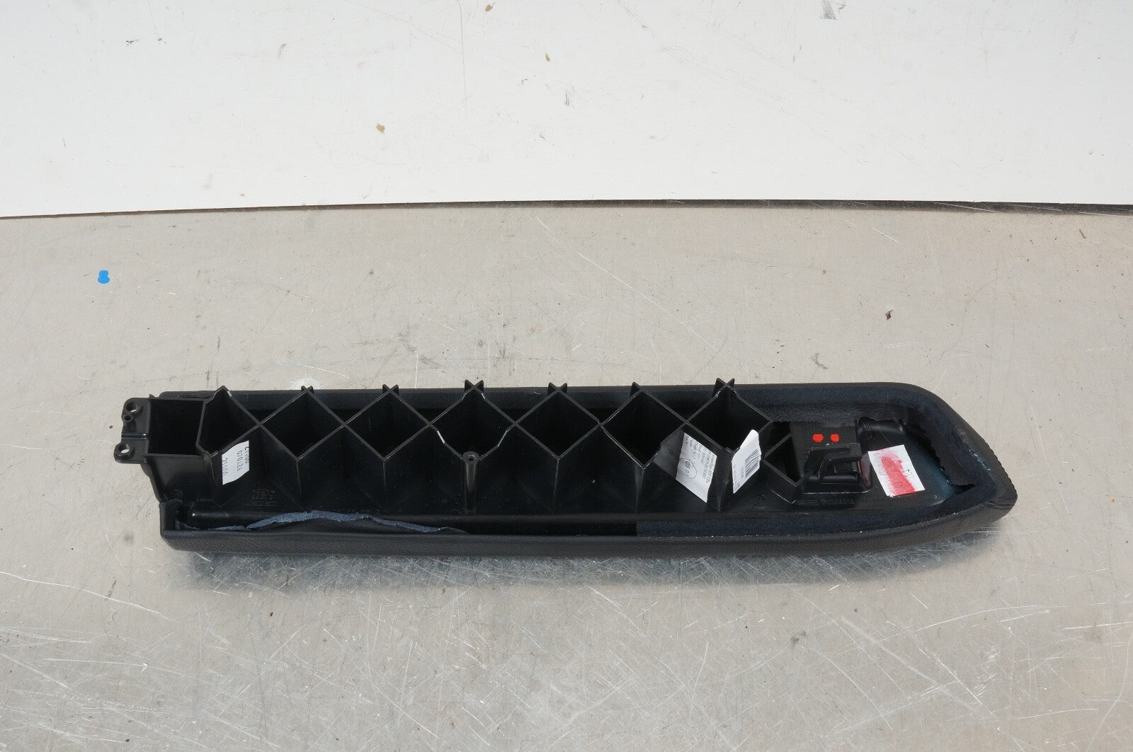 07 08 09 MERCEDES-BENZ S550 REAR RIGHT PASS SIDE DOOR PANEL TRIM ARMREST OEM