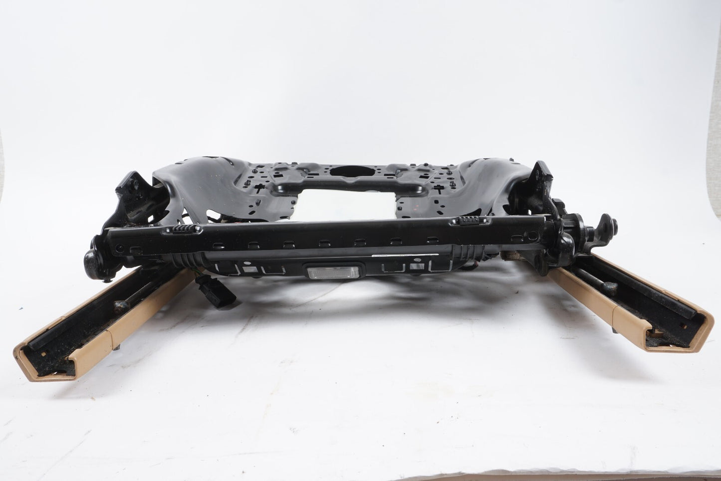 2011-2018 PORSCHE CAYENNE FRONT RIGHT PASSENGER LOWER SEAT FRAME TRACK RAIL  OEM