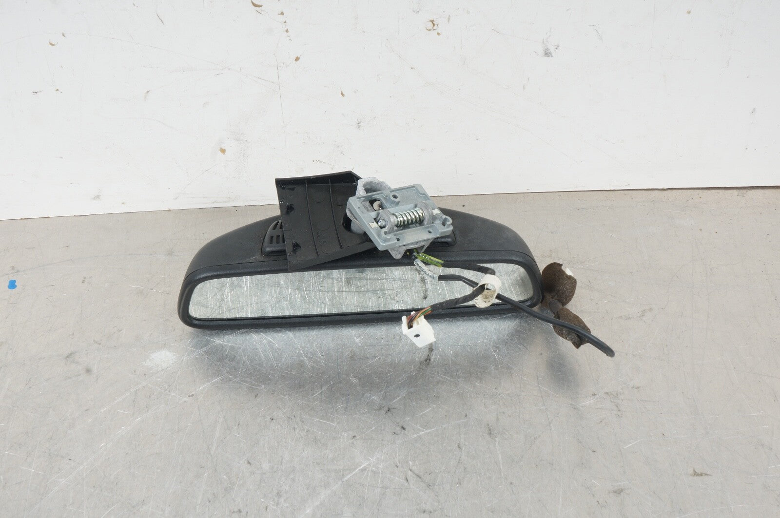 10-16 Mercedes E350 C250 C300 Front Top Upper Rear View Mirror Assembly OEM
