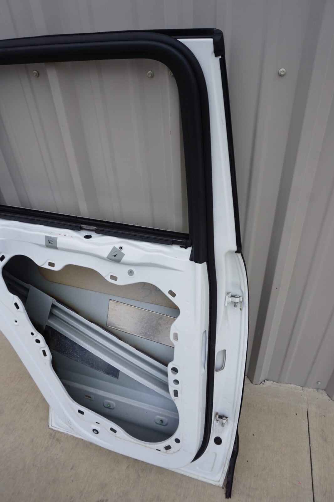 2011 - 2018 Porsche Cayenne 958 Rear Door Shell Left Driver Side OEM