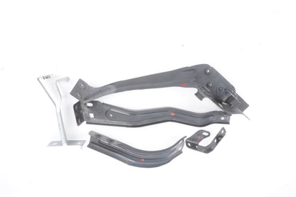 2010 - 2013 Mercedes E350 E550 C207 Left Mount Bracket Support Headlight Lamp