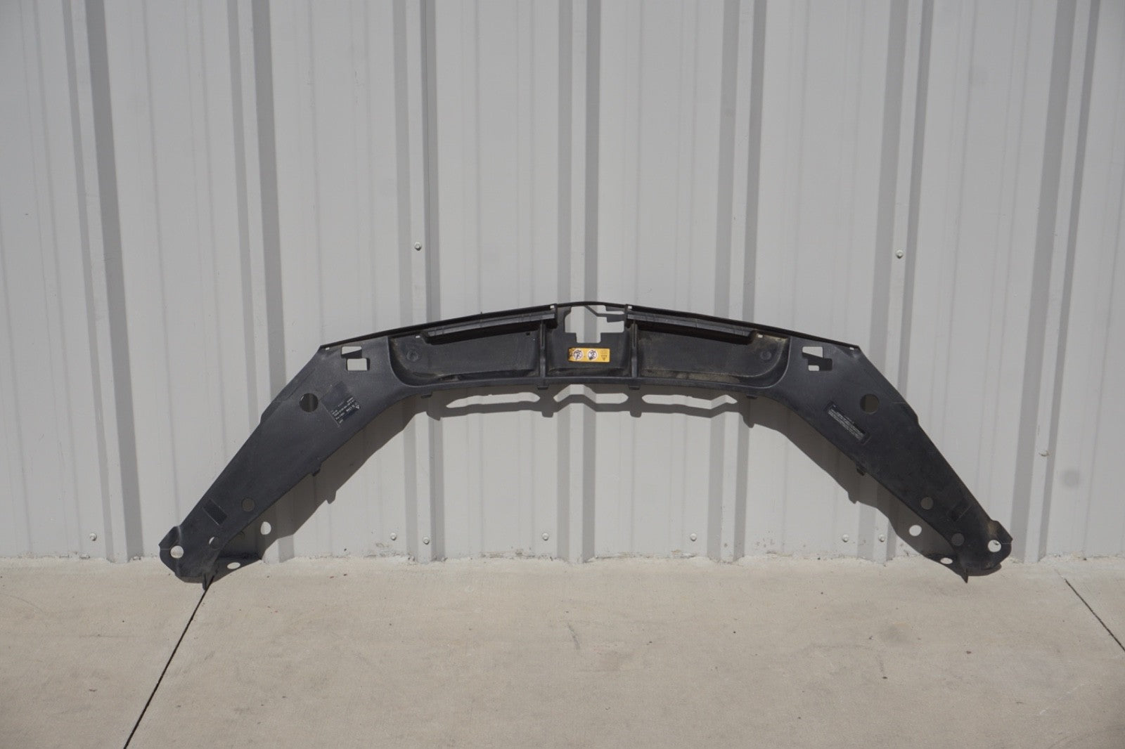 2012 - 2019 Mercedes X166 GL450 GLE350 Upper Radiator Support Top Cover