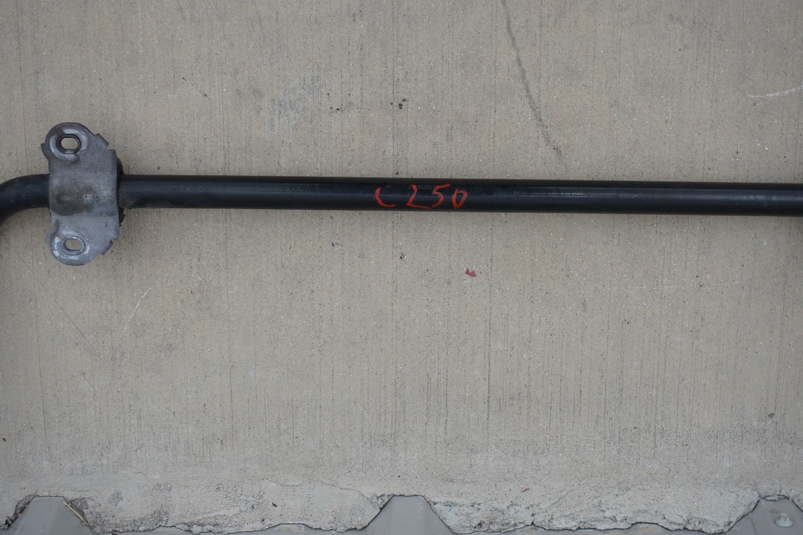 08-14 Mercedes C250 C300 C350 Front Stabilizer Sway Bar 2043232065  OEM