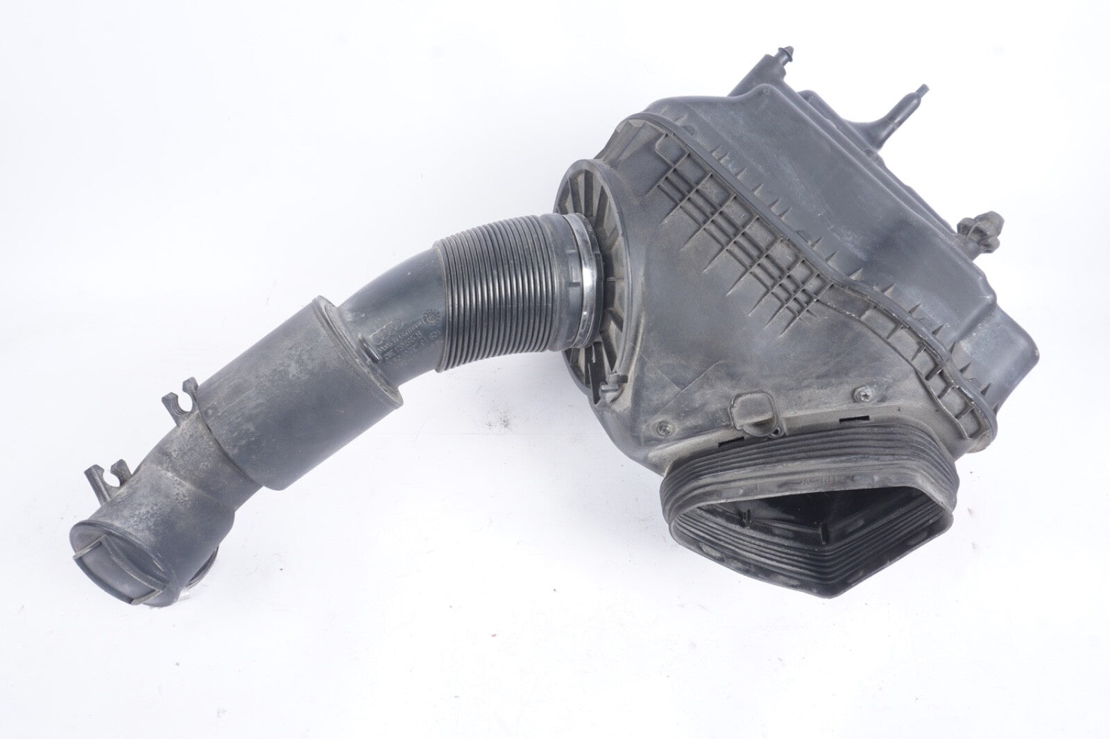 2012 - 2018 AUDI A6 A7 3.0L GAS - ENGINE AIR CLEANER FILTER OEM 4G0133836AB