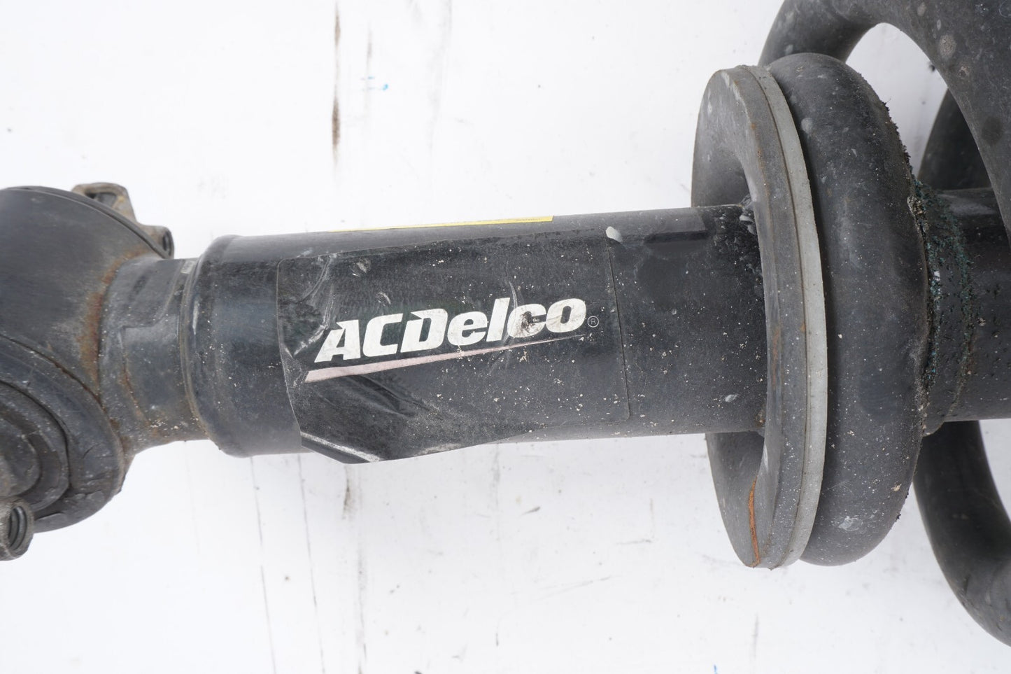 2007-2014 GMC YUKON XL 1500 4X4 FRONT LEFT DRIVER SHOCK STRUT ABSORBER