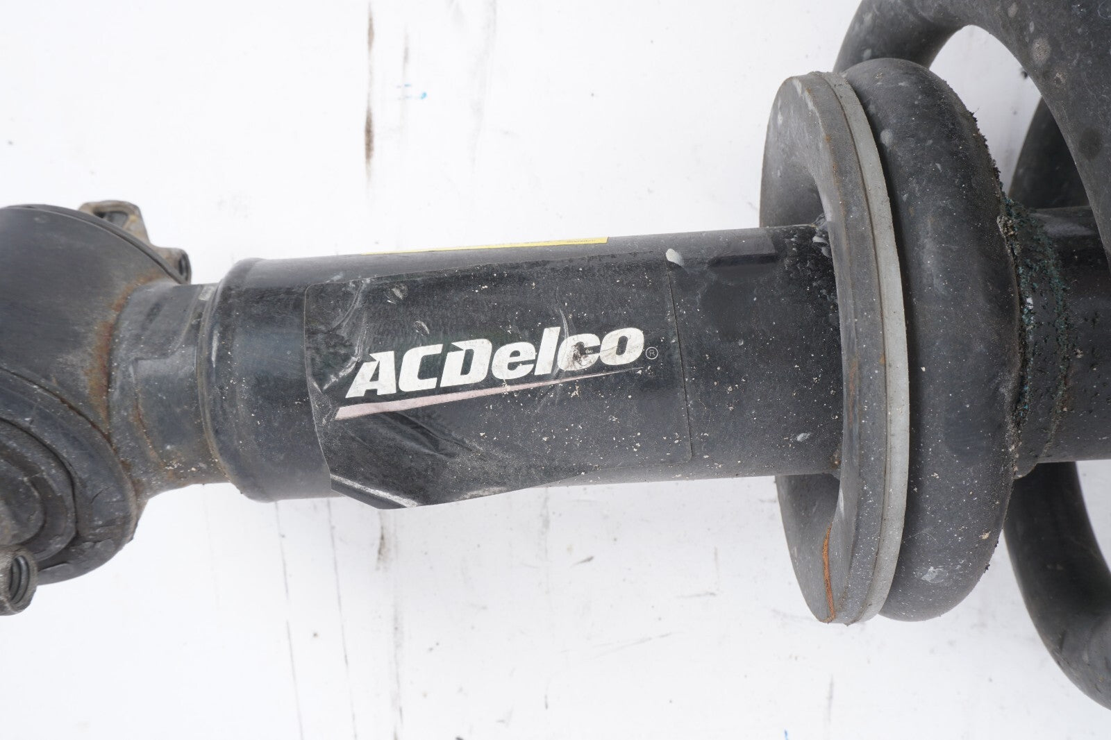 2007-2014 GMC YUKON XL 1500 4X4 FRONT LEFT DRIVER SHOCK STRUT ABSORBER