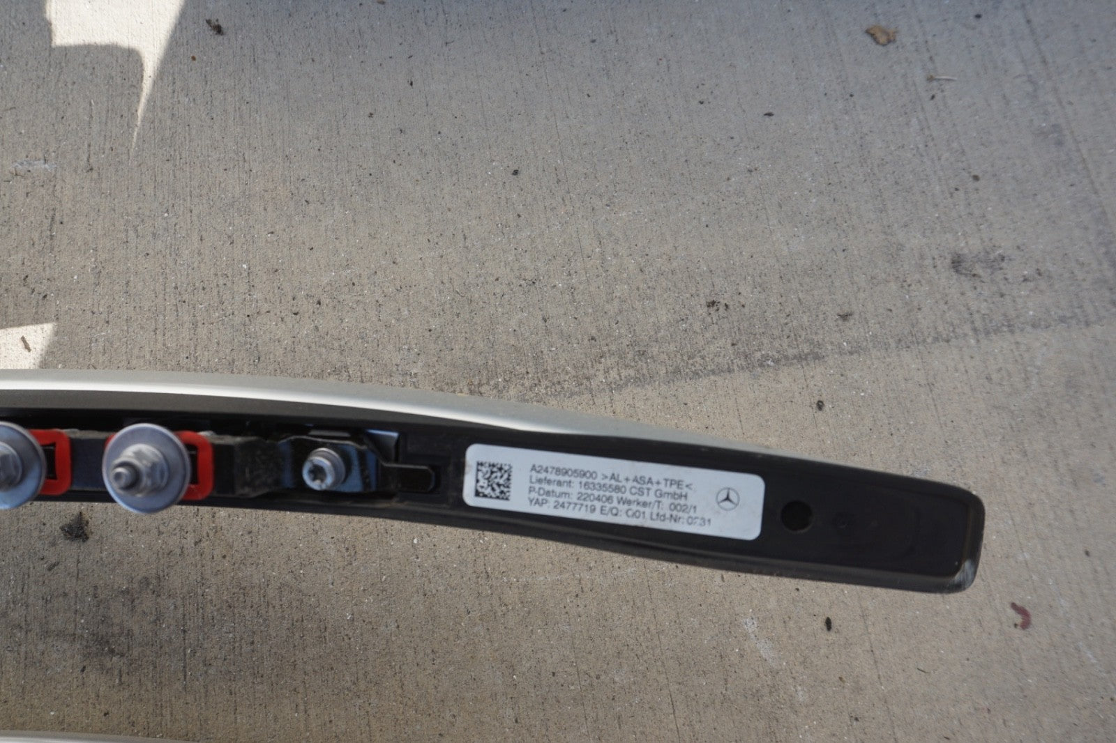 2022 - 2025 Mercedes EQB300 Luggage Right And Left Roof Rack Rail Set Chrome OEM