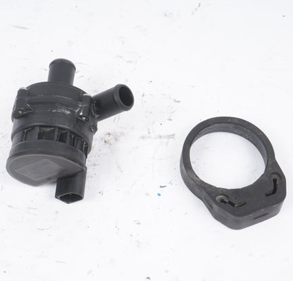 03 - 16 Mercedes W211 E320 E350 ML320 Auxiliary Water Pump 2118350364 OEM