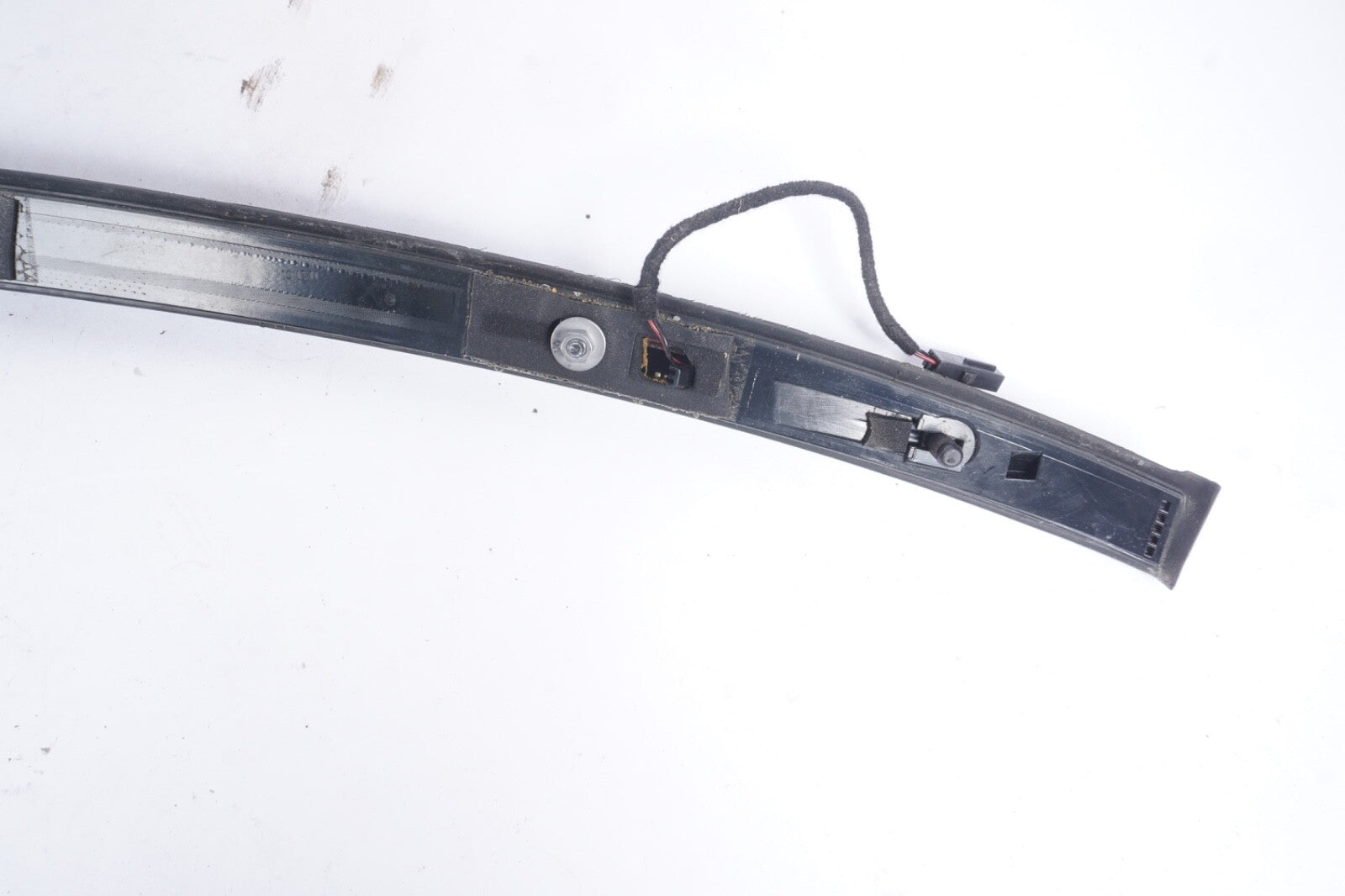 2012-2018 AUDI A7 REAR HIGH MOUNT 3RD STOP BRAKE LIGHT LAMP OEM 4G8945097