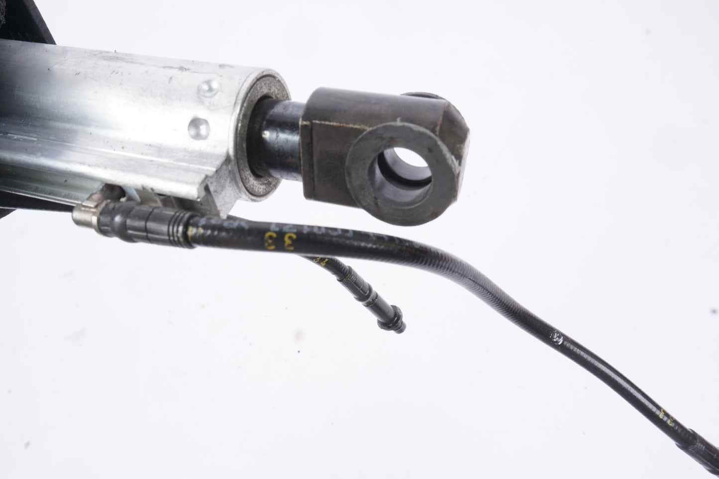 2006 - 2013 VOLVO C70 ROOF HYDRAULIC SHOCK LINE RIGHT PASSENGER SIDE 33 34 OEM