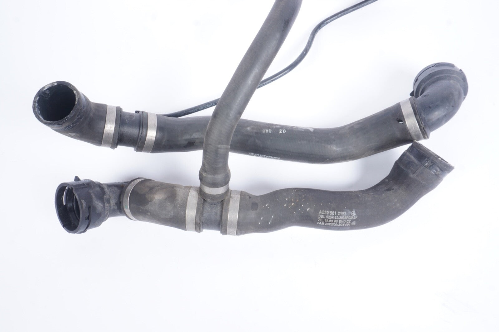 03-06 Mercedes R230 SL500 Upper Radiator Coolant Hose 2305010282 OEM Set