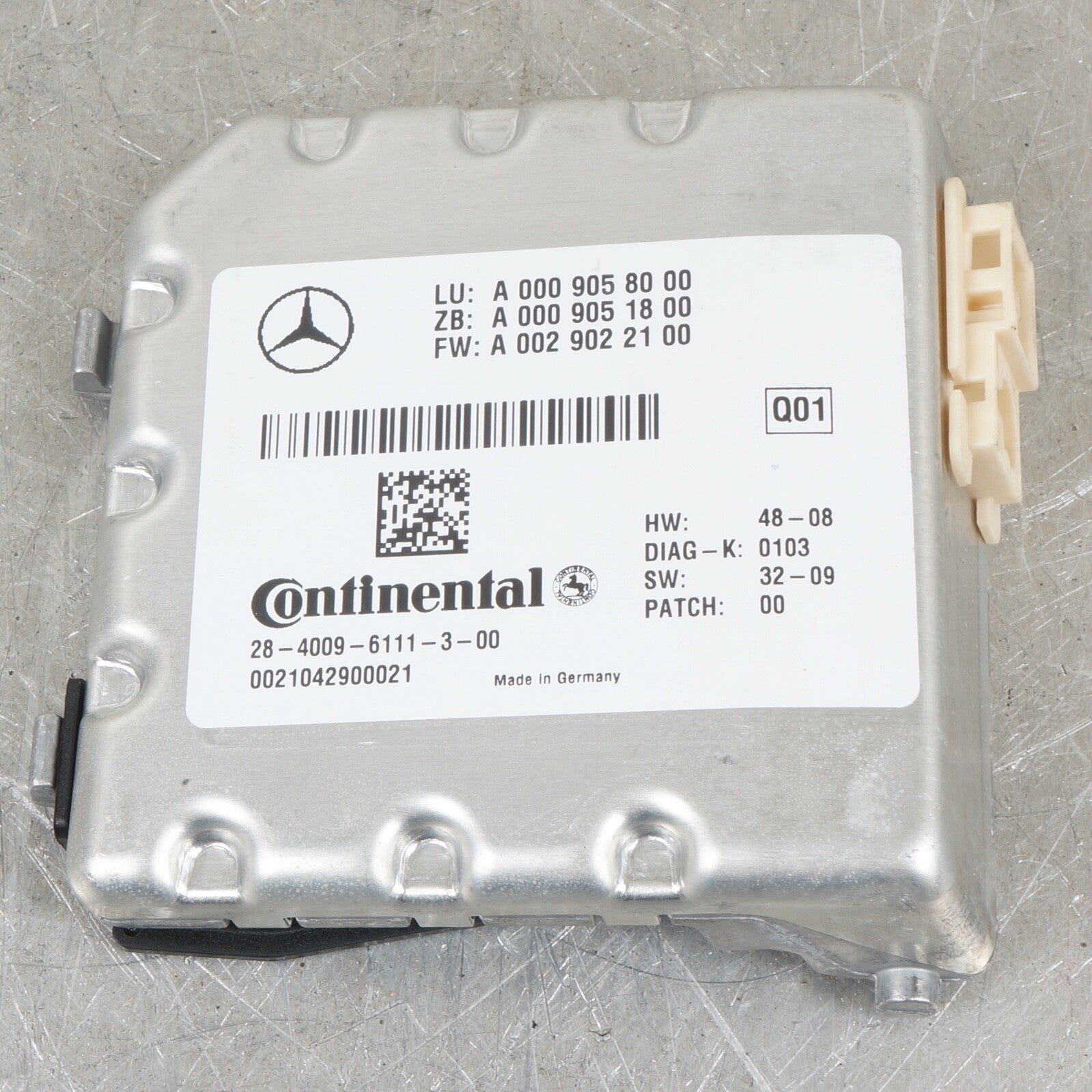 10-13 Mercedes W221 S550 E550 Active Lane Assist Front Camera 0009058000 OEM