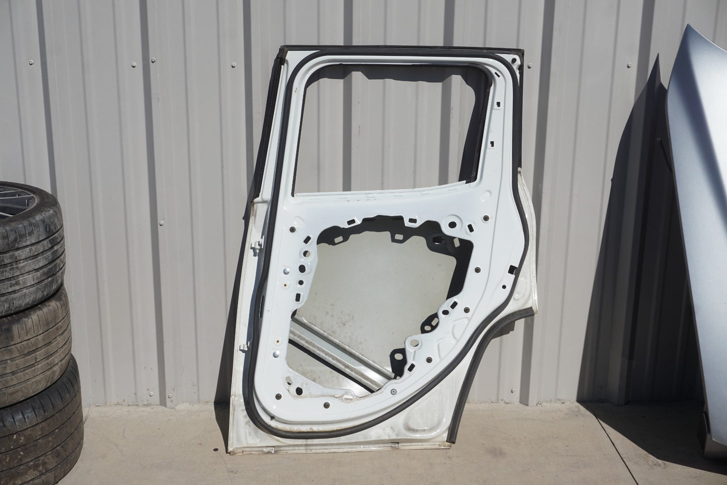 2015-2023 Jeep Renegade Rear Right Passenger Side Door Shell OEM