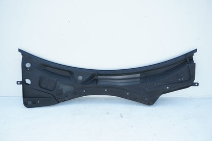 14 - 20 MASERATI QUATTROPORTE WINDSHIELD WIPER COWL COVER PANEL GRILLE  OEM