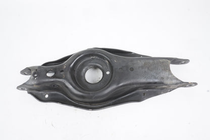 Rear Left Spindle Knuckle Wheel Hub Control Arm Mercedes X243 EQB300 GLB250 OEM