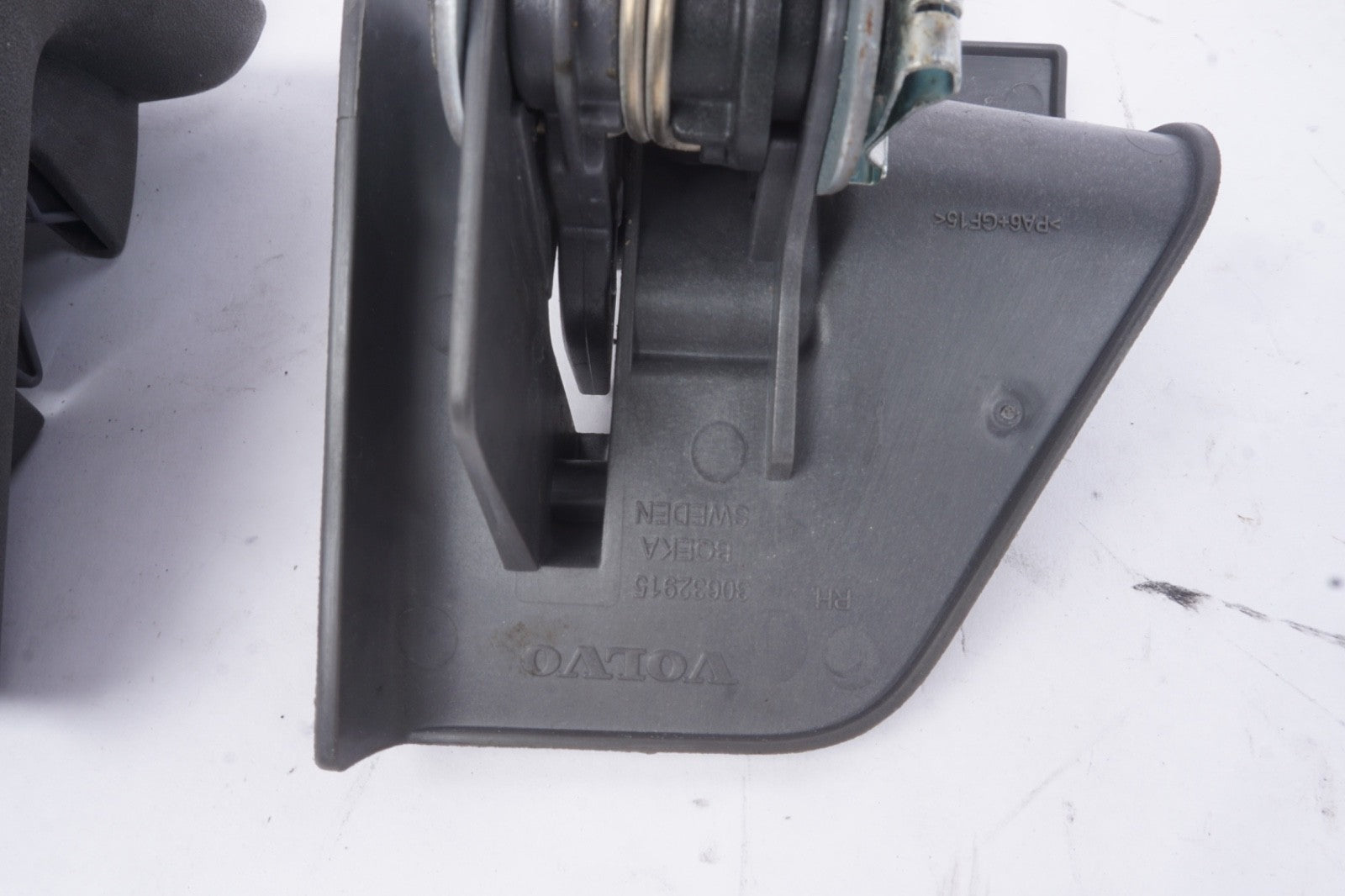 2006-2013 VOLVO C70 CONVERTIBLE REAR RIGHT & LEFT ROOF LOCK LATCH SET  OEM