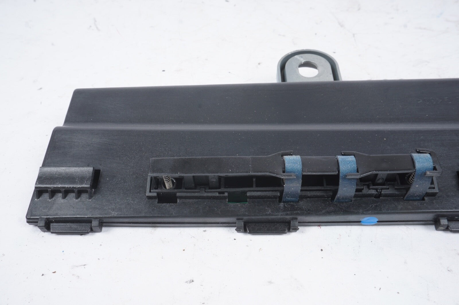 07-13 Mercedes W221 S550 S63 AMG Rear Roof Antenna Amplifier Amp OEM 82k