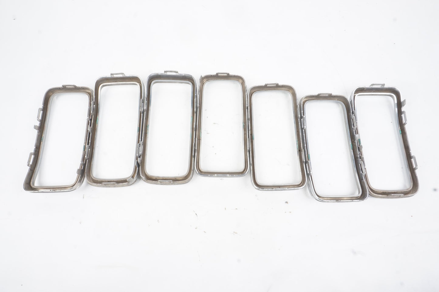 2019-2020 Jeep Renegade Front Grille Surround Bezel Chrome Set Of  7 OEM
