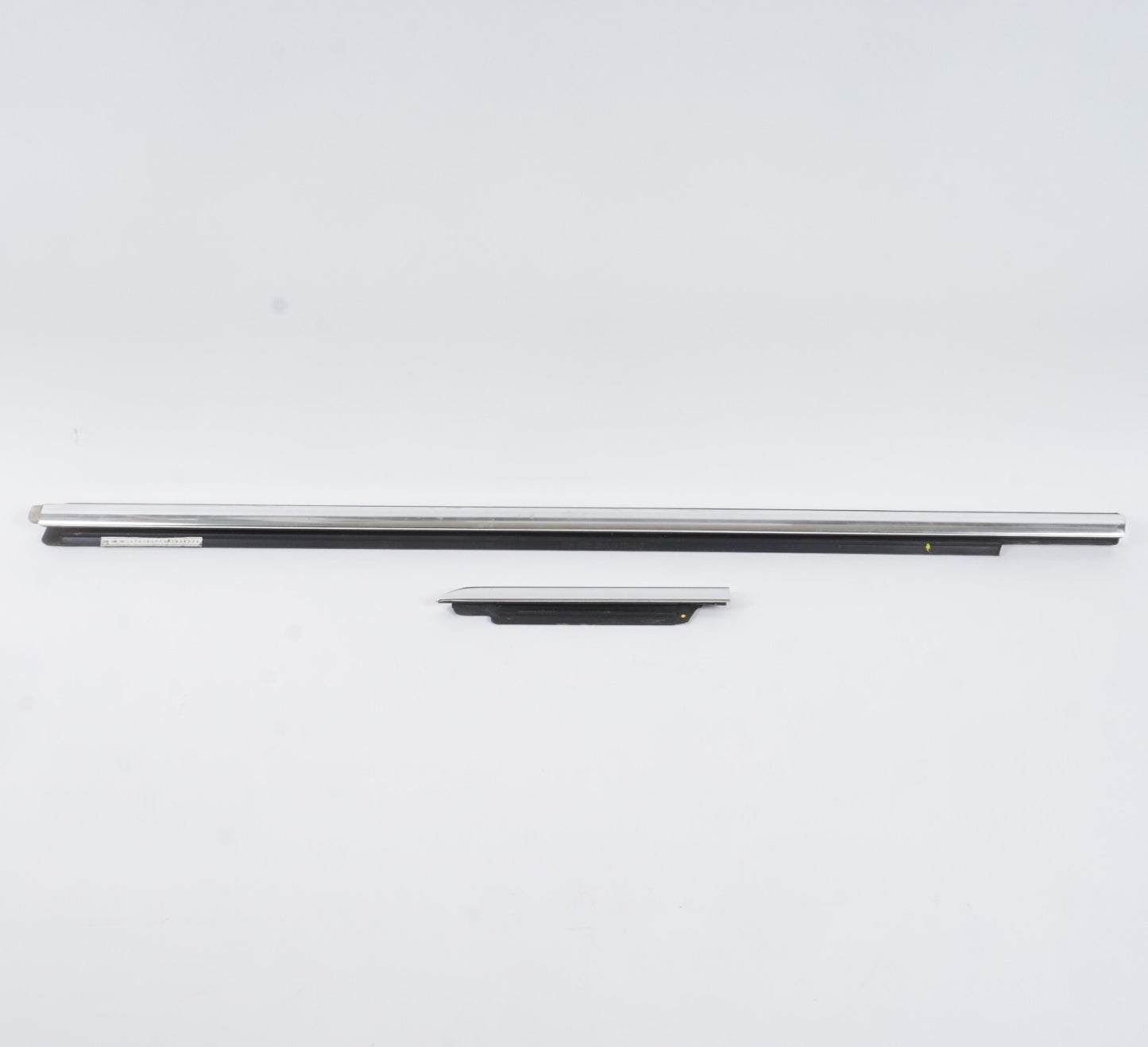 2014 - 2019 MASERATI GHIBLI FRONT LEFT DRIVER WINDOW CHROME BELT MOLDING OEM