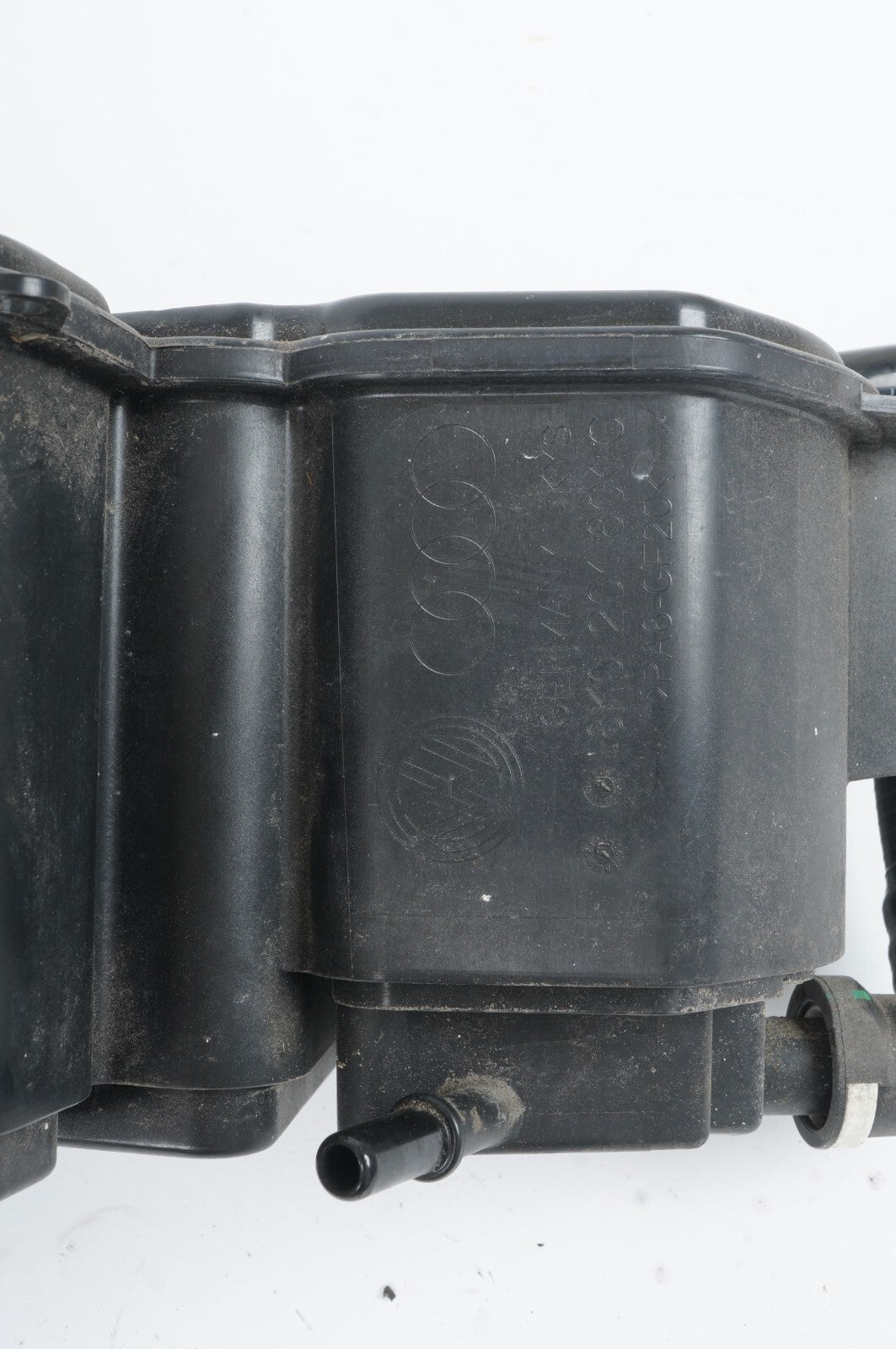 2012 - 2014 AUDI A7 FUEL EVAP CHARCOAL CANISTER 8K0201801C  OEM