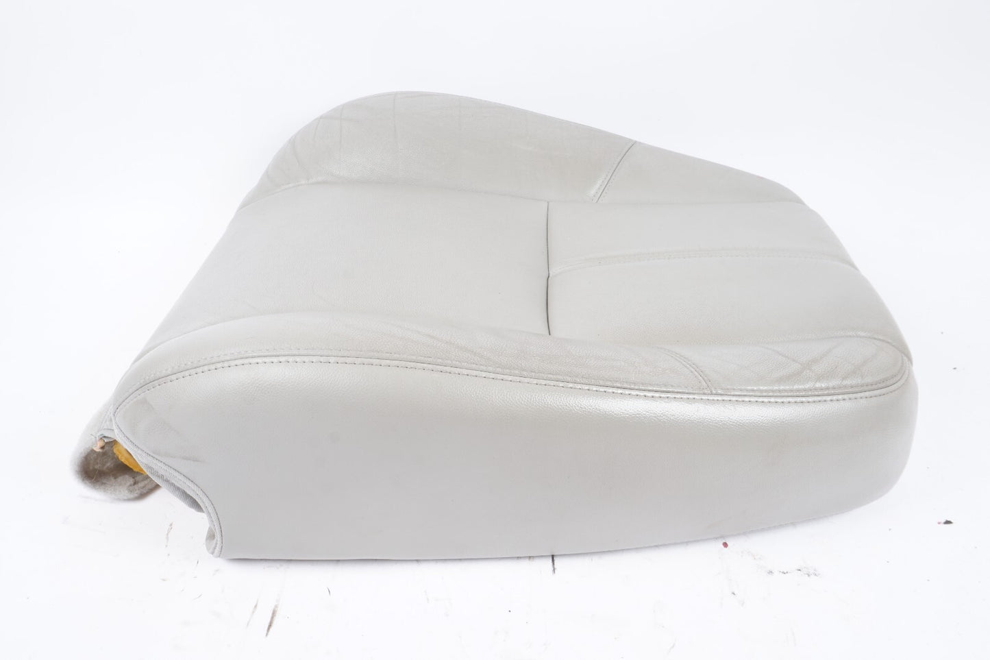 2007 - 2009 Chevy Suburban Front Right Passenger Seat Back Backrest Upper OEM