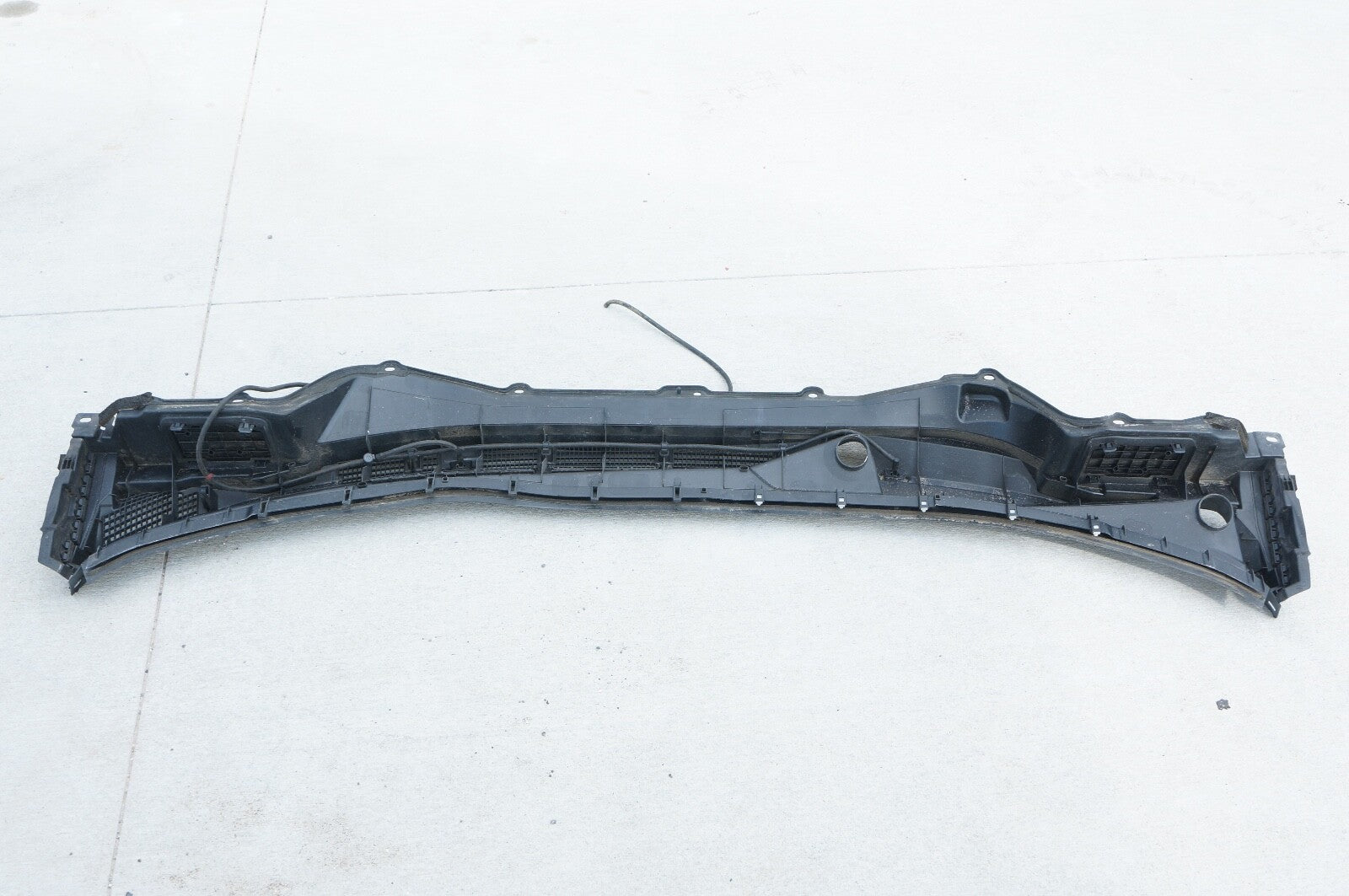 Genuine Nissan Quest Cvr Cowl Top 668621JA1A / 66862-1JA1A OEM