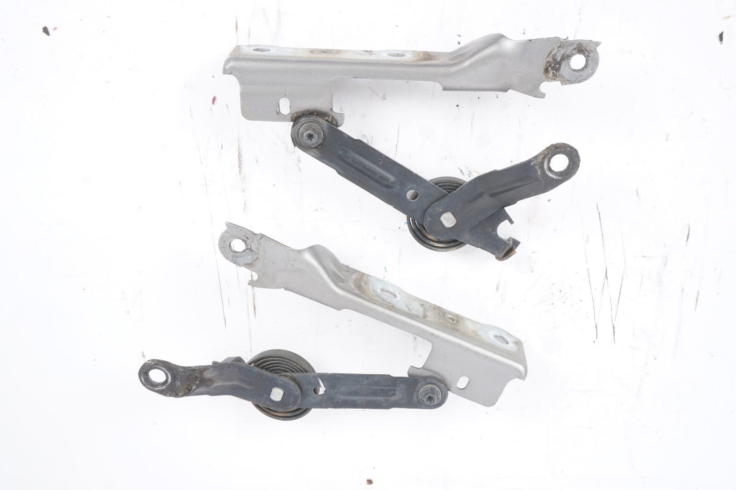 2007-2014 Tahoe Yukon Escalade Hood Hinge Left & Right OEM