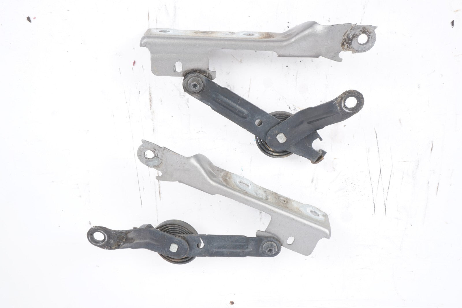 2007-2014 Tahoe Yukon Escalade Hood Hinge Left & Right OEM